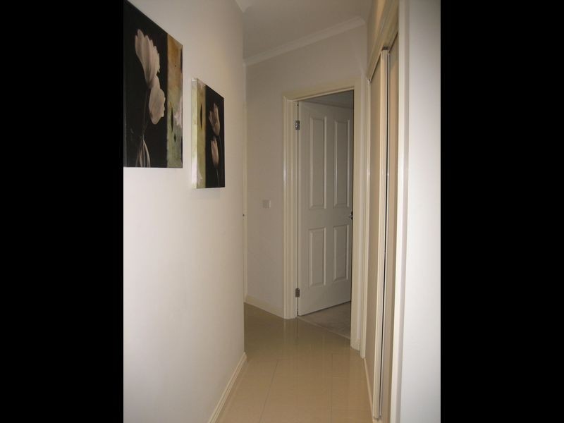 2/8 Ling Court, Mulgrave VIC 3170