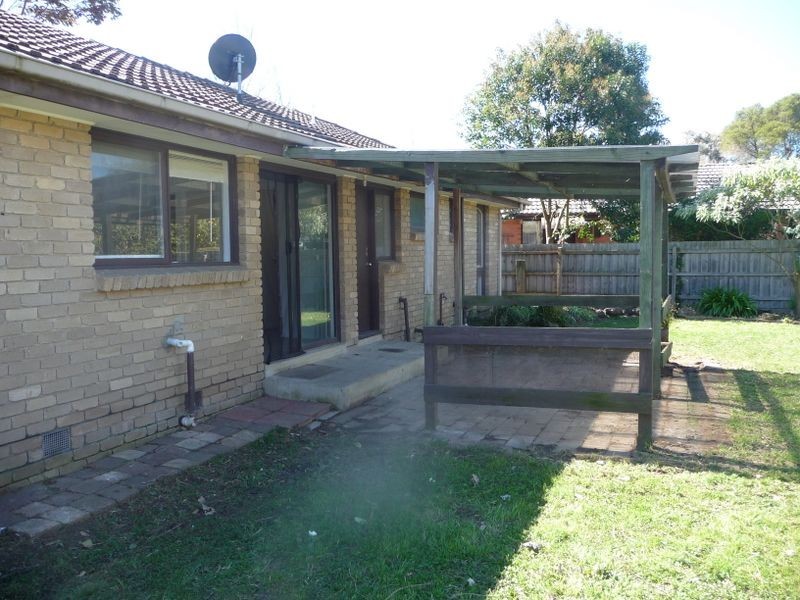25 Elliot Street, Knoxfield VIC 3180