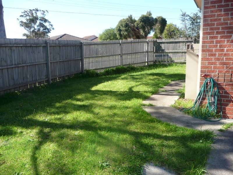 1/17 Lakeview Avenue, Rowville VIC 3178