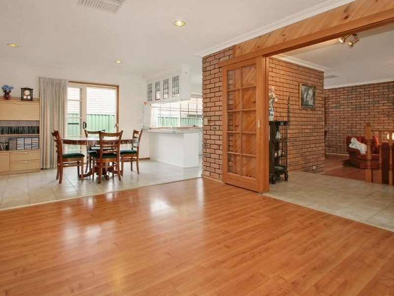 43 Willow Avenue, Rowville VIC 3178