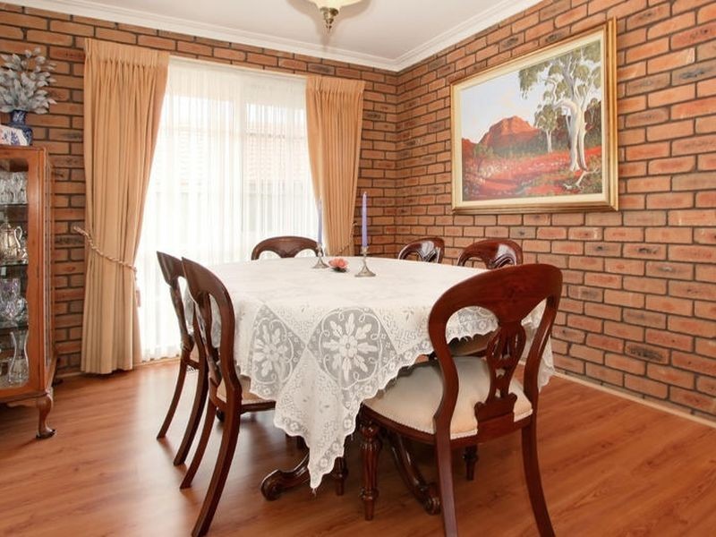 43 Willow Avenue, Rowville VIC 3178