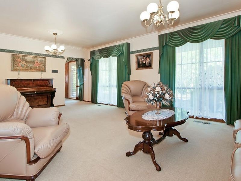 53 Buckingham Drive, Rowville VIC 3178