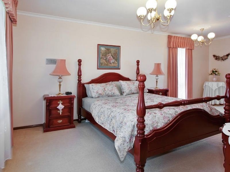 53 Buckingham Drive, Rowville VIC 3178