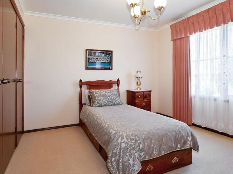 53 Buckingham Drive, Rowville VIC 3178