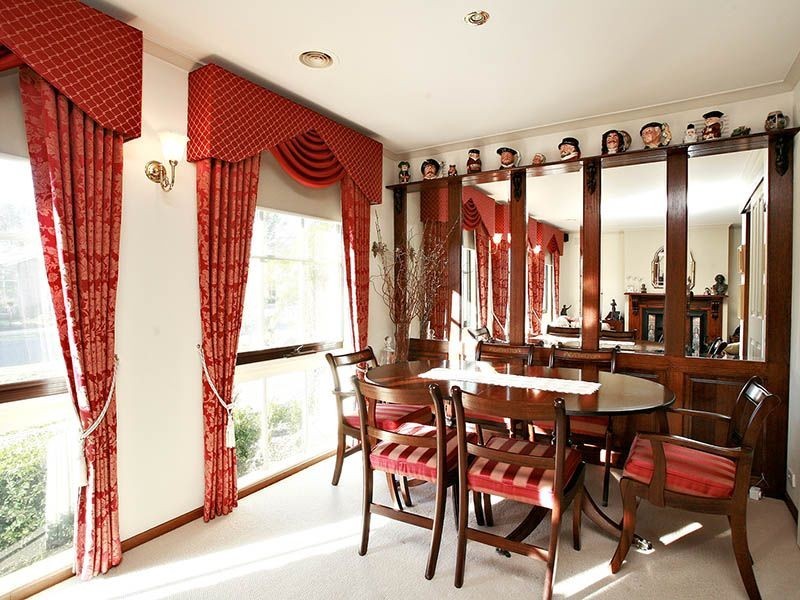 16 Murray Crescent, Rowville VIC 3178