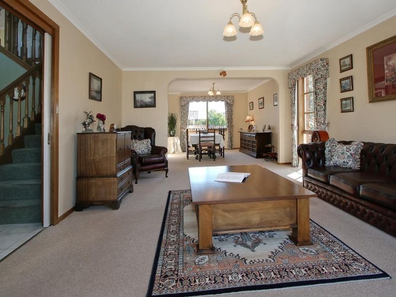 3 Edmond Court, Rowville VIC 3178