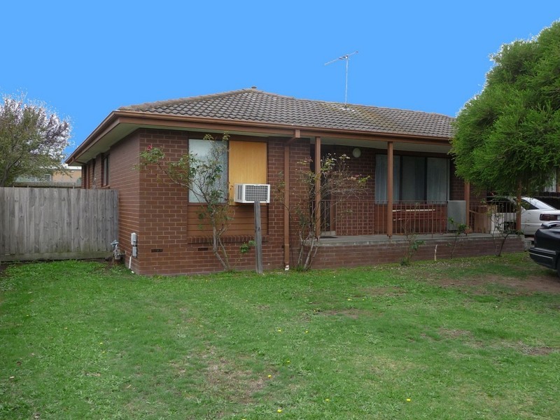 6 Muirkirk Close, Endeavour Hills VIC 3802