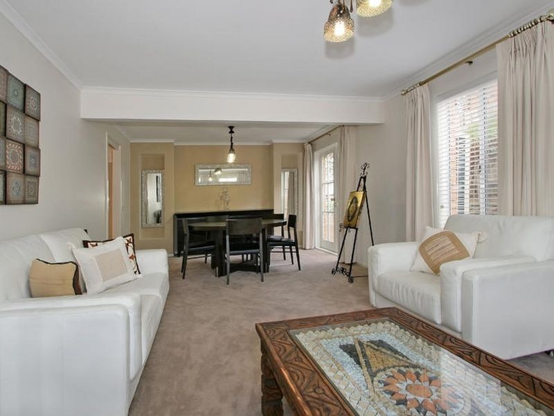 6 George Knox Drive, Rowville VIC 3178