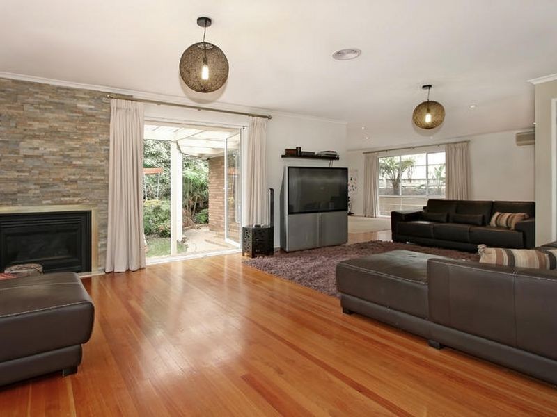 6 George Knox Drive, Rowville VIC 3178