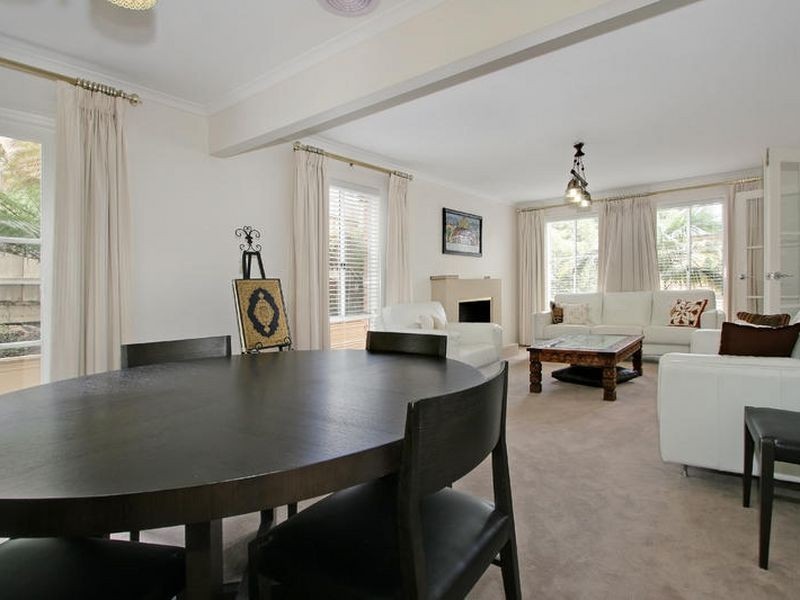 6 George Knox Drive, Rowville VIC 3178
