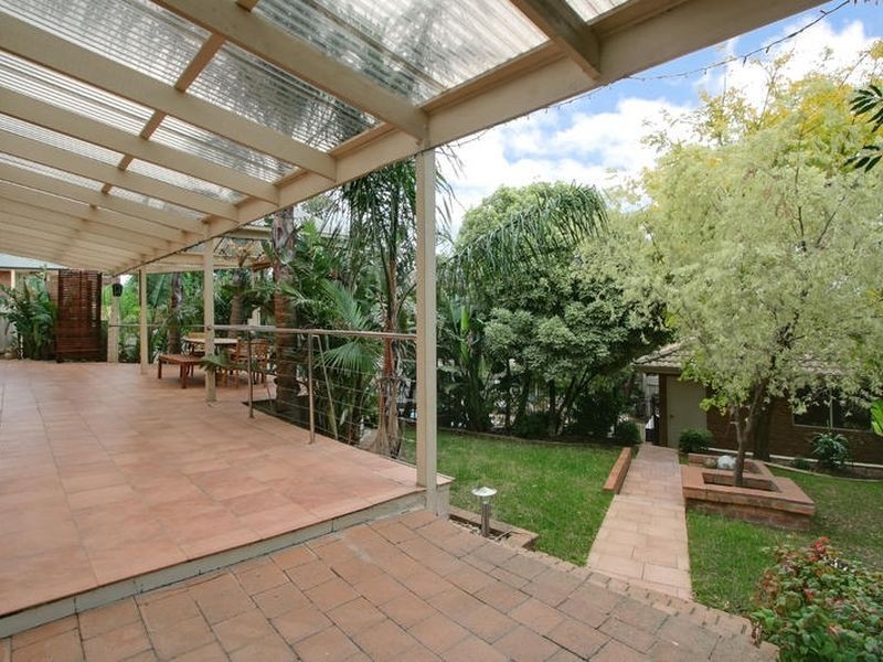 6 George Knox Drive, Rowville VIC 3178