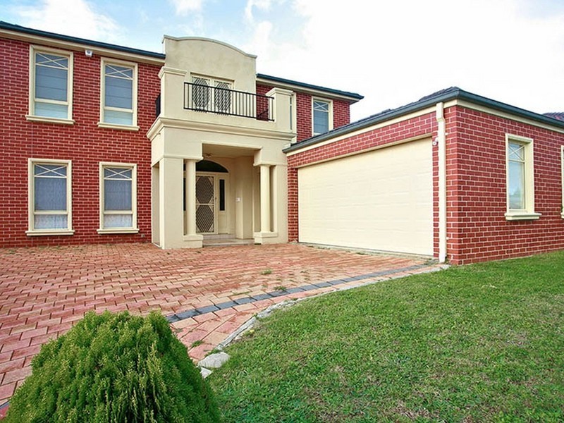 2 Maddy Court, Rowville VIC 3178