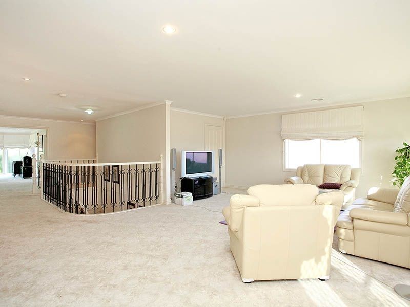 2 Maddy Court, Rowville VIC 3178