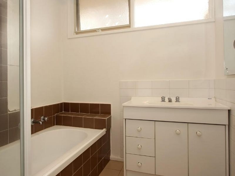 42 Avalon Road, Rowville VIC 3178
