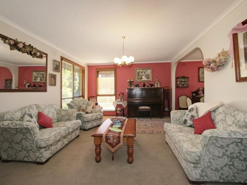 26 Fewster Drive, Wantirna South VIC 3152