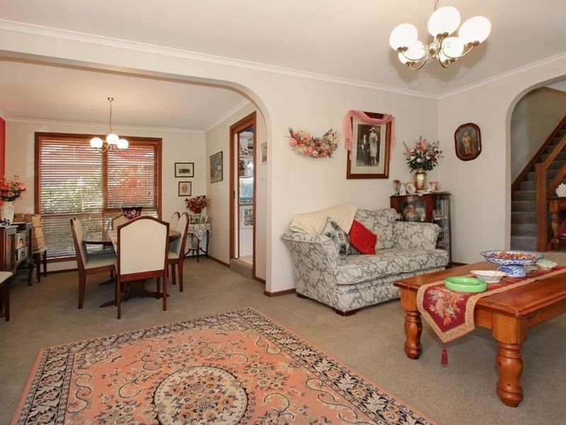 26 Fewster Drive, Wantirna South VIC 3152