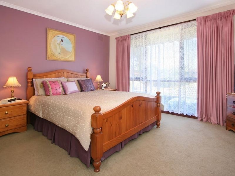 26 Fewster Drive, Wantirna South VIC 3152