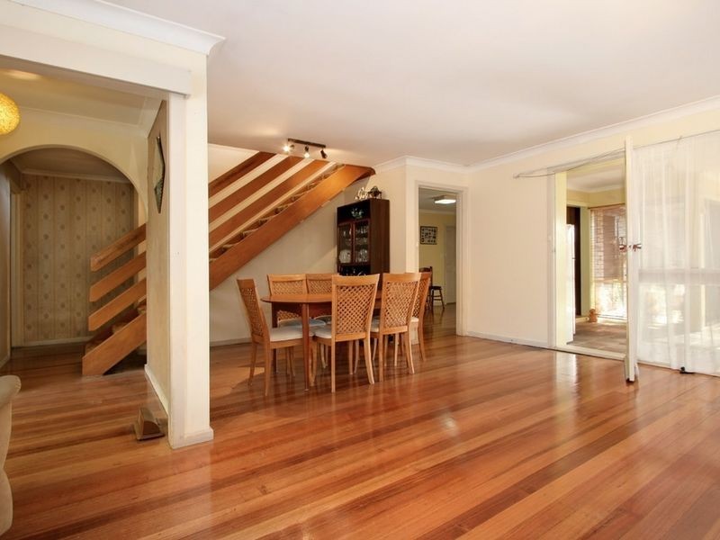 21 Loretta Avenue, Wheelers Hill VIC 3150