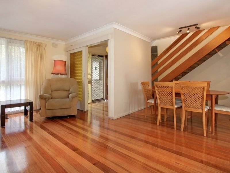 21 Loretta Avenue, Wheelers Hill VIC 3150