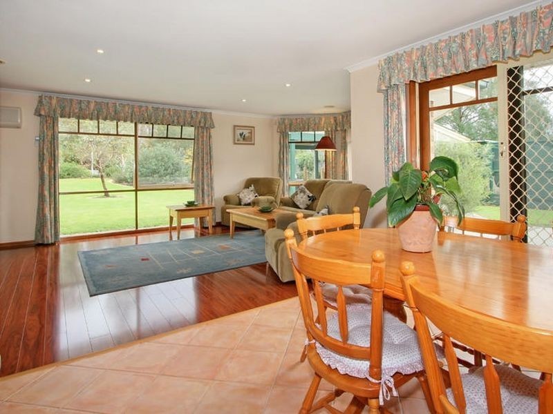 10 Lanyon Court, Lysterfield VIC 3156