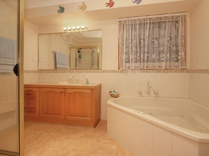 10 Lanyon Court, Lysterfield VIC 3156