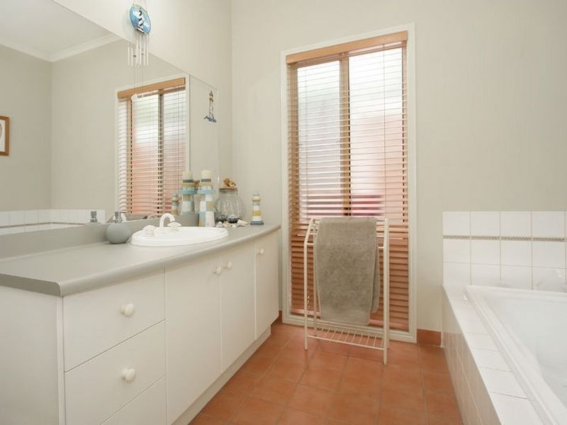 1 The Croft, Lysterfield VIC 3156