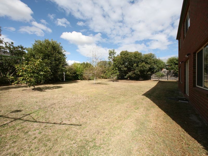 65 Quail Way, Rowville VIC 3178