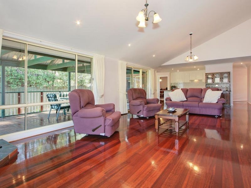 93 Pitfield Crescent, Rowville VIC 3178