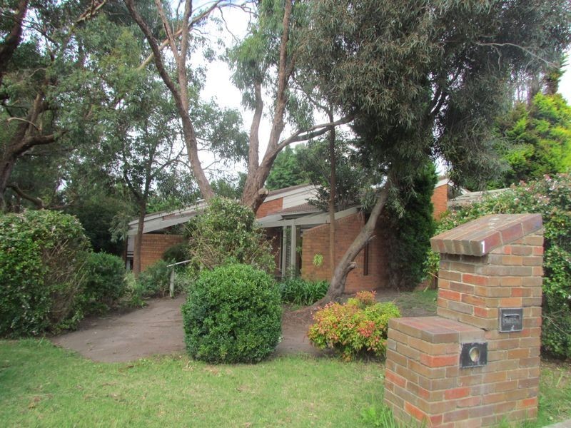 1 Timbertop Drive, Rowville VIC 3178