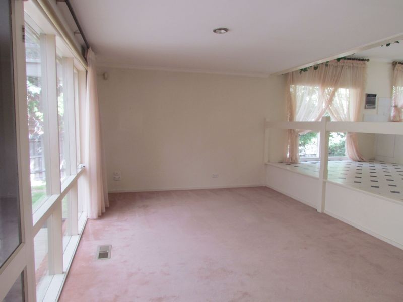 1 Timbertop Drive, Rowville VIC 3178
