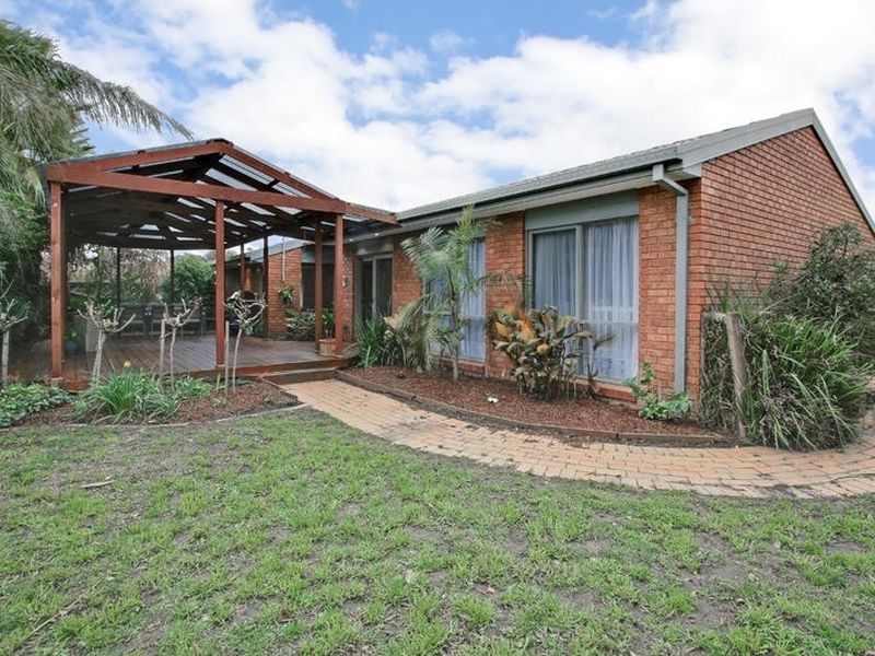 7 Adam Close, Rowville VIC 3178