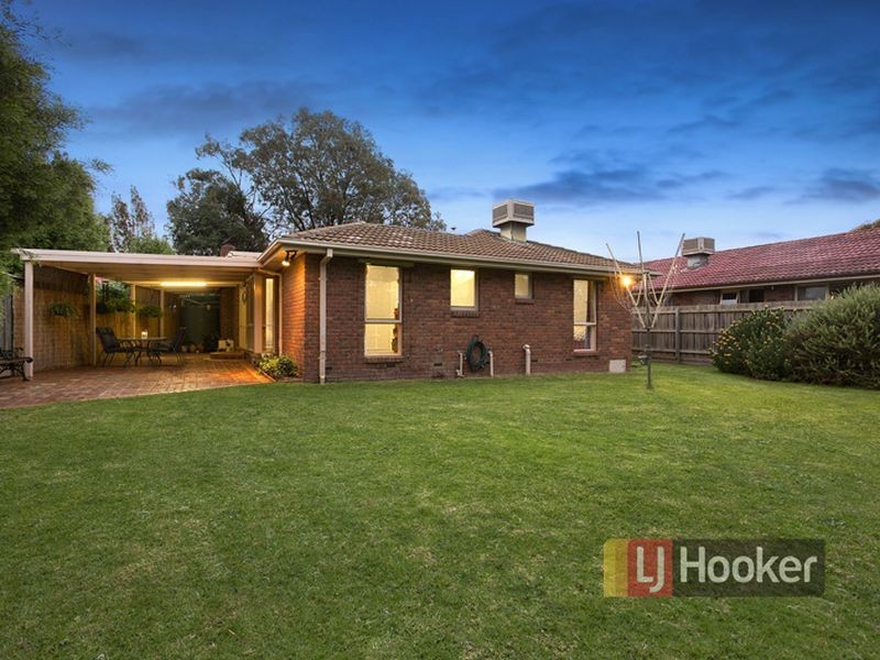 13 Mersey Close, Rowville VIC 3178