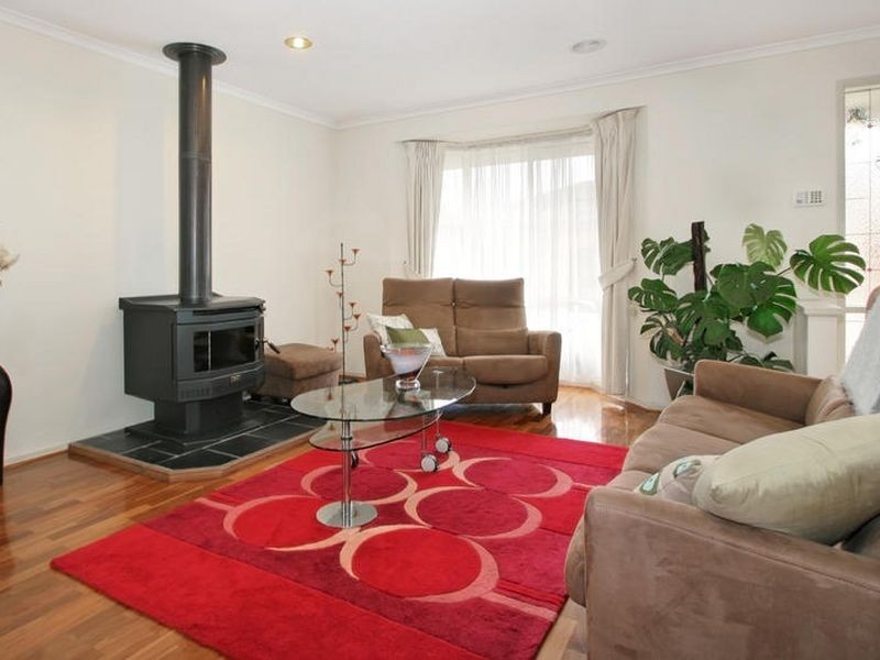43 Airedale Way, Rowville VIC 3178
