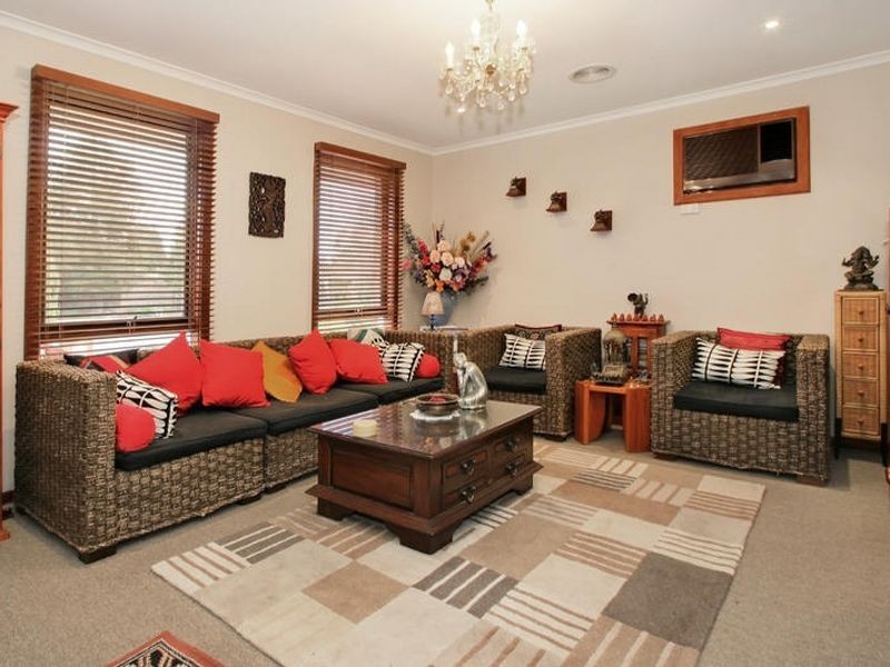7 Rayner Close, Rowville VIC 3178
