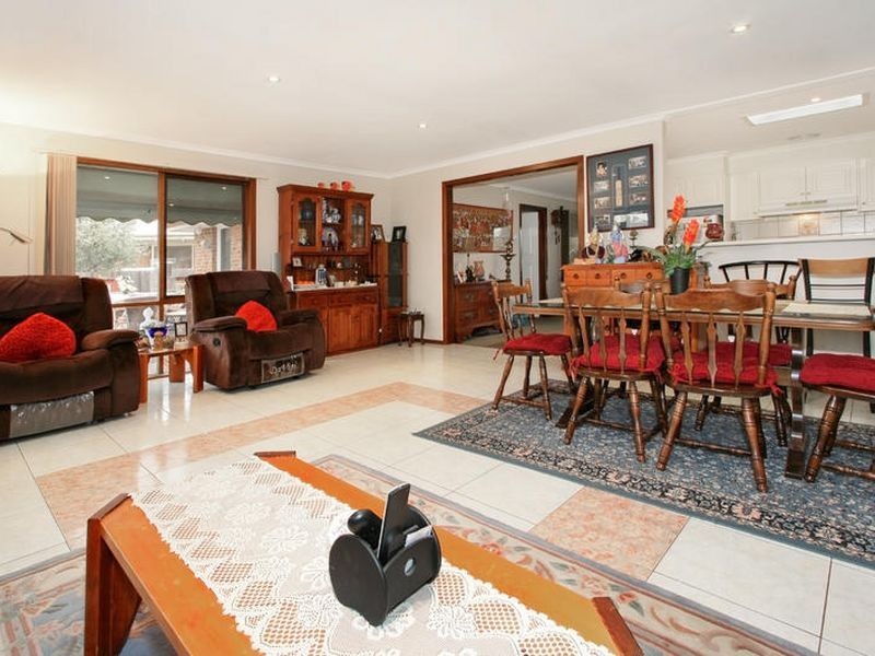 7 Rayner Close, Rowville VIC 3178