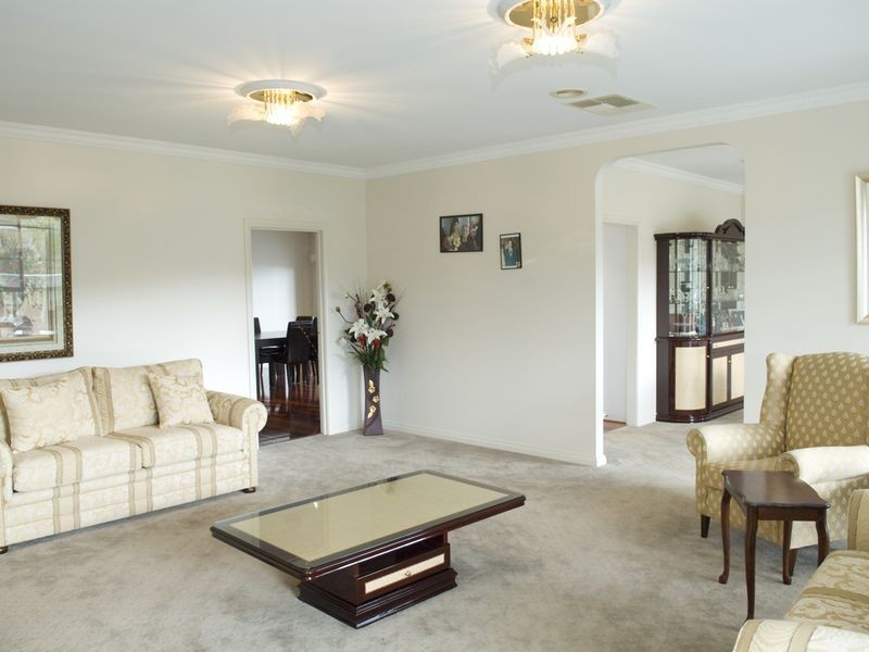6 Wattletree Close, Ferntree Gully VIC 3156