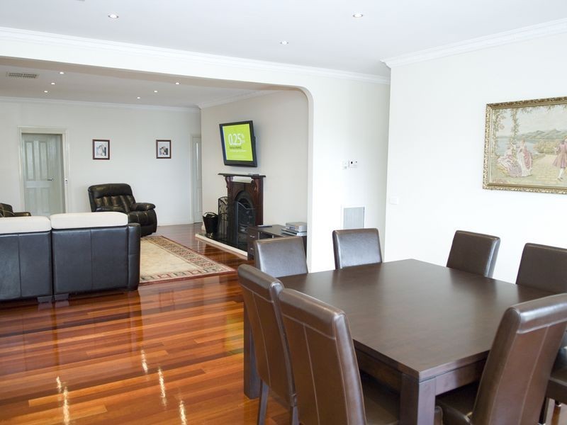 6 Wattletree Close, Ferntree Gully VIC 3156