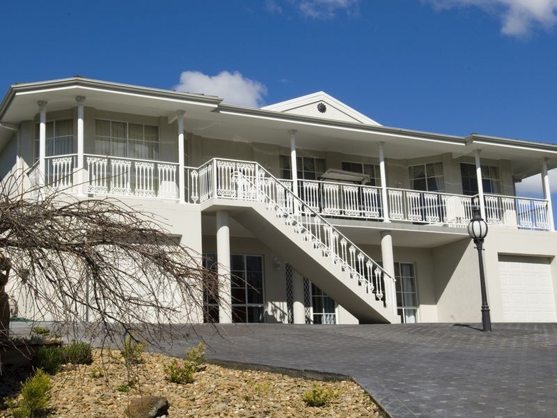 6 Wattletree Close, Ferntree Gully VIC 3156