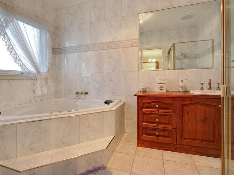 8 Spalding Court, Rowville VIC 3178