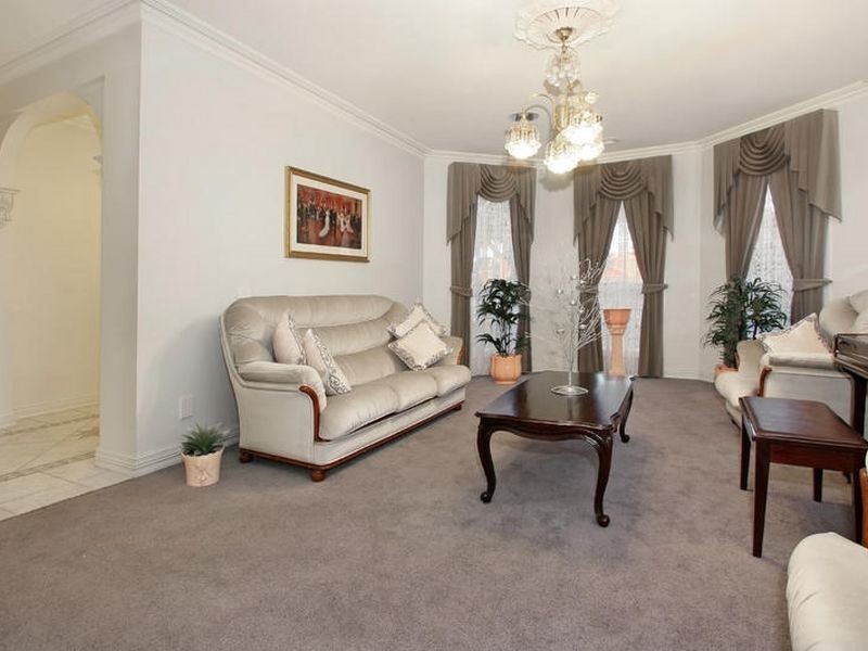 8 Spalding Court, Rowville VIC 3178