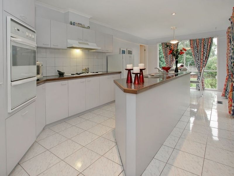 23 St John Place, Rowville VIC 3178