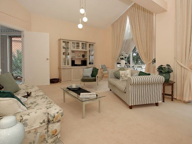 23 St John Place, Rowville VIC 3178