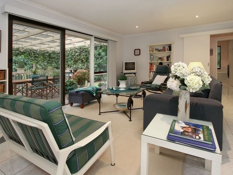 23 St John Place, Rowville VIC 3178