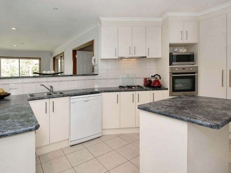 11 Babinda Court, Rowville VIC 3178