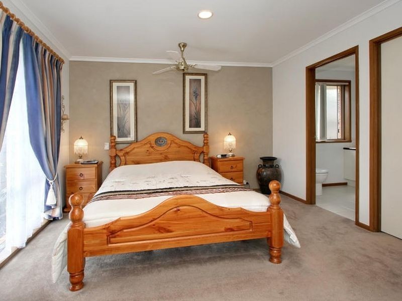 11 Babinda Court, Rowville VIC 3178