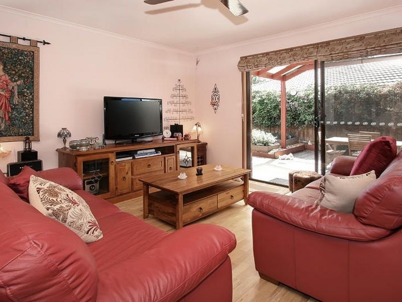 15 Fernlea Avenue, Rowville VIC 3178