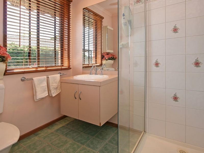 15 Fernlea Avenue, Rowville VIC 3178