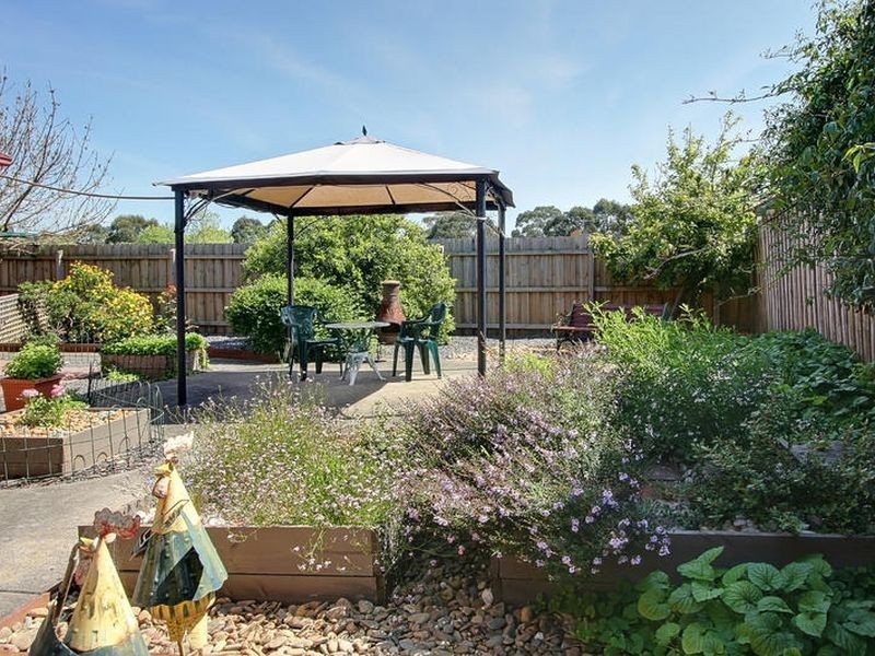 15 Fernlea Avenue, Rowville VIC 3178