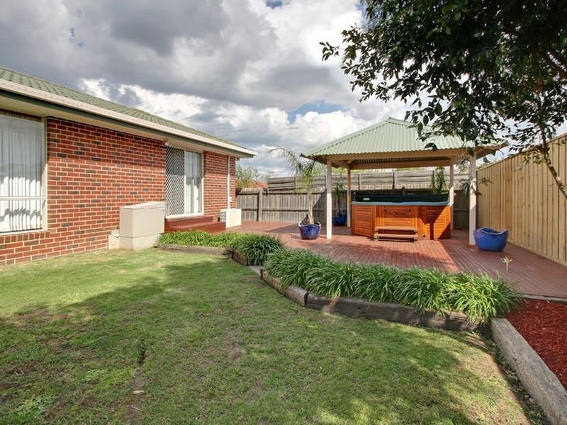 4 Glenn Court, Rowville VIC 3178