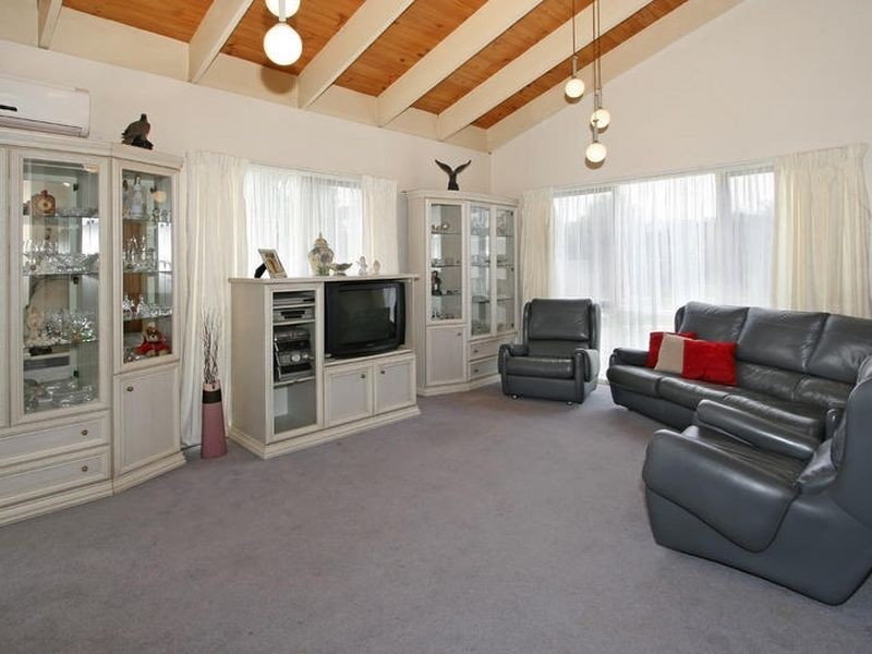 4 Mitta Close, Rowville VIC 3178